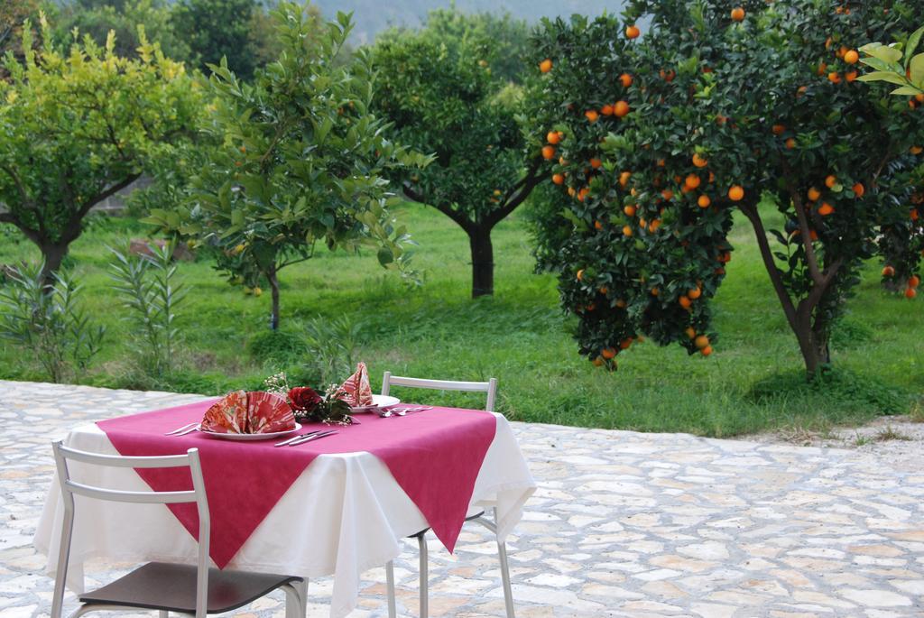Casale Romano Resort E Relais Motta Camastra Zewnętrze zdjęcie