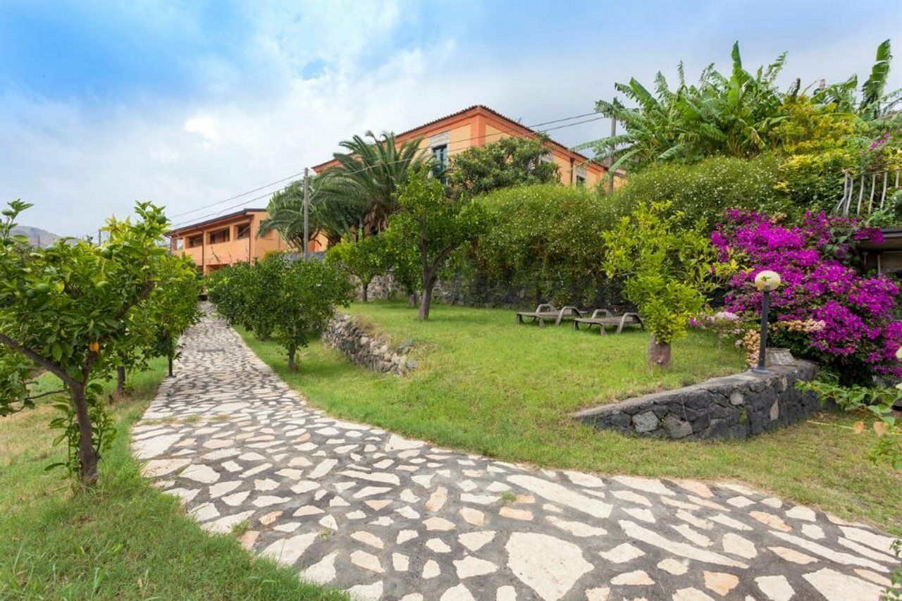 Casale Romano Resort E Relais Motta Camastra Zewnętrze zdjęcie